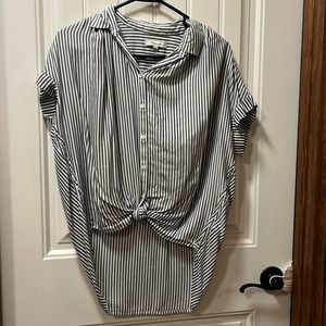 Madewell Gray/White Stripe Button Up Shirt